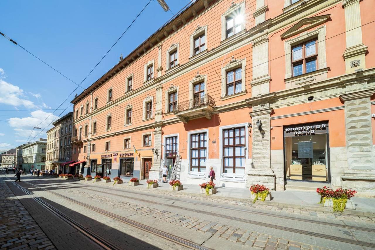 Apartment Апартаменти На Площі Ринок 12 Lviv